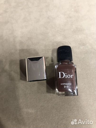 Лак для ногтей Dior