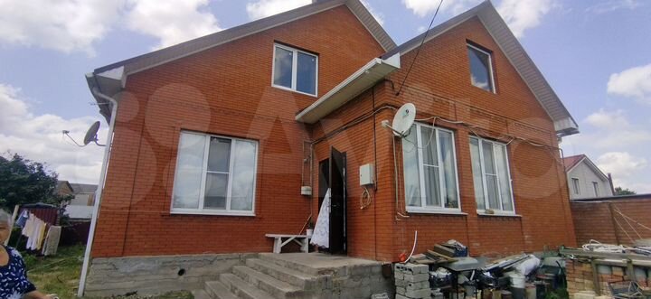 Дом 196,8 м² на участке 6 сот.