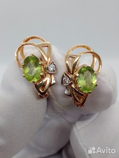 Золотые серьги 585 пробы с хризолитом(33600)