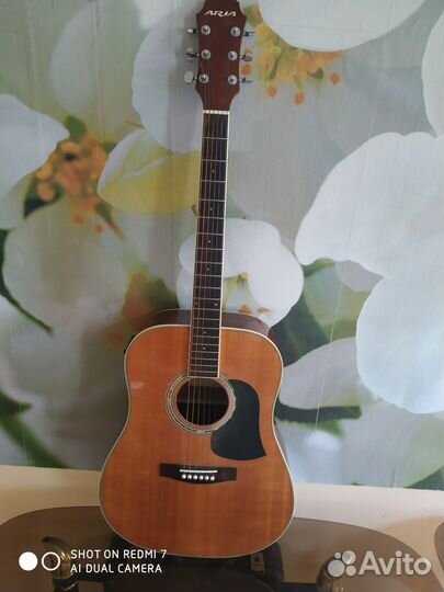 Акустическая гитара aria