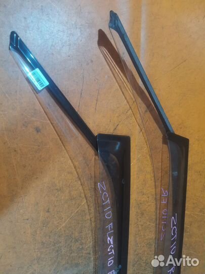 Ветровик Toyota Opa ZCT10