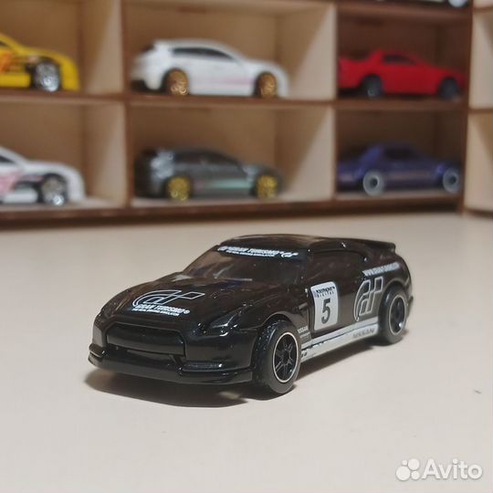 Hot Wheels Premium Nissan GT-R R35 Gran Turismo