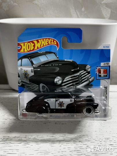 Hot wheels chevy 47(th)