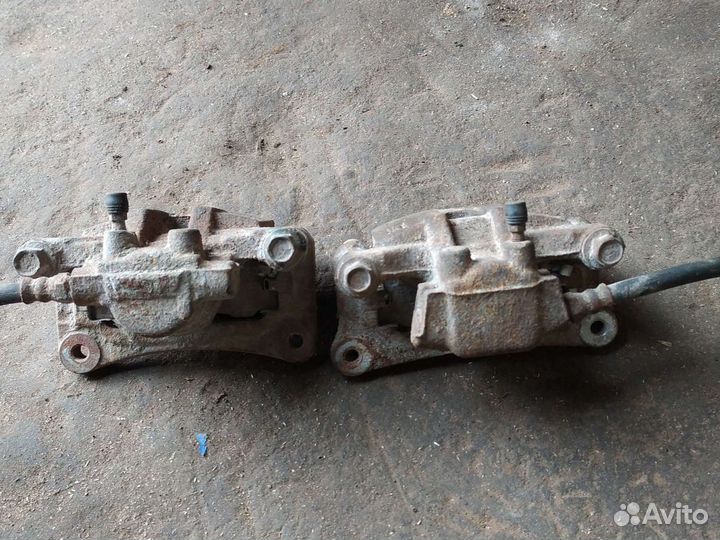 Задний суппорт, mitsubishi outlander xl