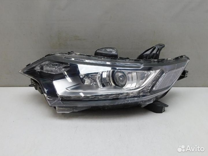 Фара левая Mitsubishi Outlander