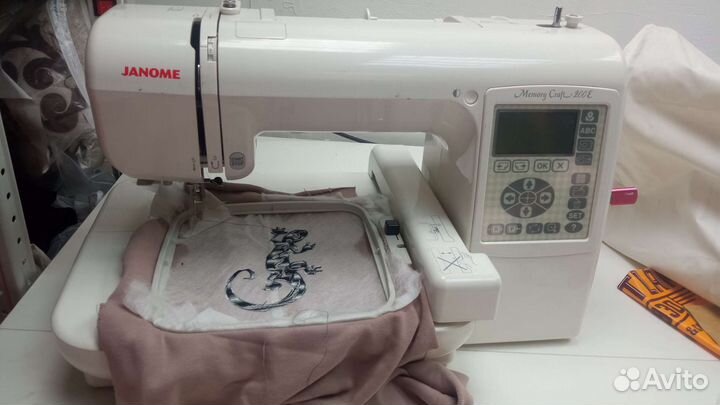 Швейная машина Janome