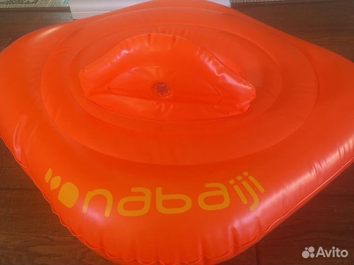 Плавательный круг