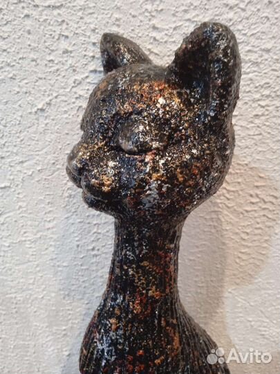 Статуэтка кошка