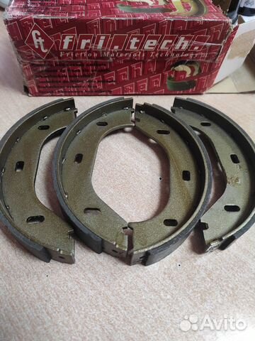 Колодки ручника BMW E30/E21/E23/ (без пружинок)