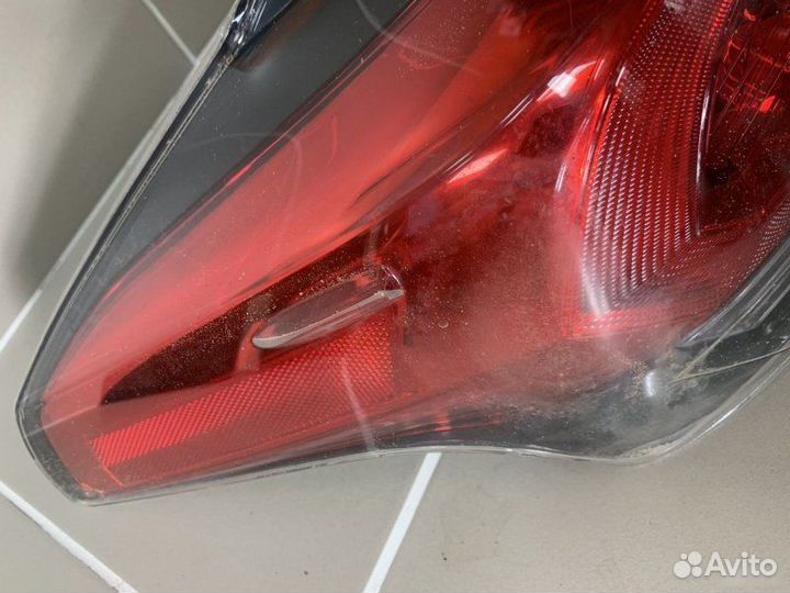 Фонарь наружный задний левый Toyota Rav4