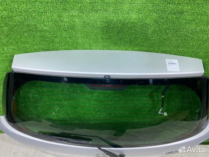 Крышка багажника Toyota Vitz SCP10