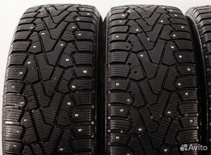 Pirelli Ice Zero 215/55 R17 98T