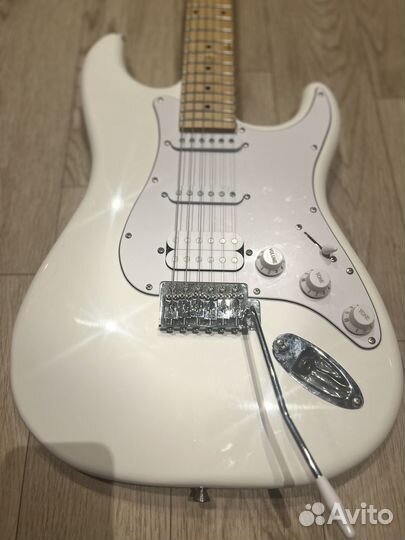 Электрогитара fabio st 200