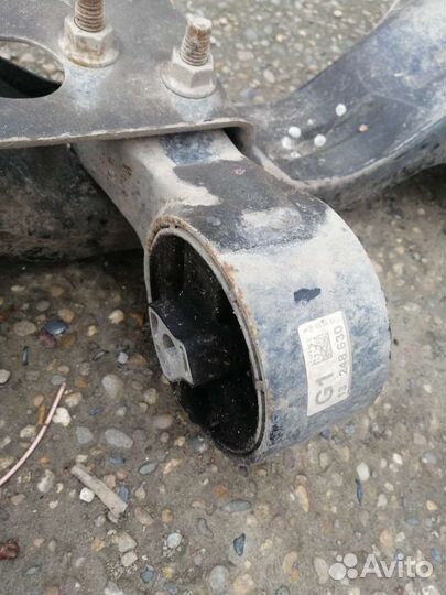 Cruze подрамник зад. Пер.Стабилизатор подушка двс