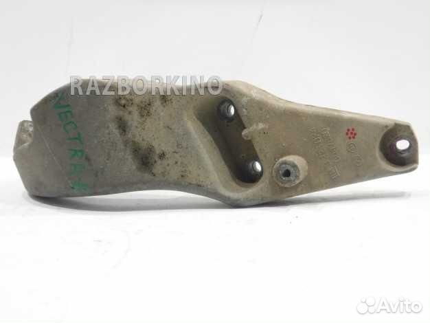 Кронштейн генератора