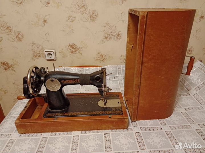 Швейная машинка зингер ручная