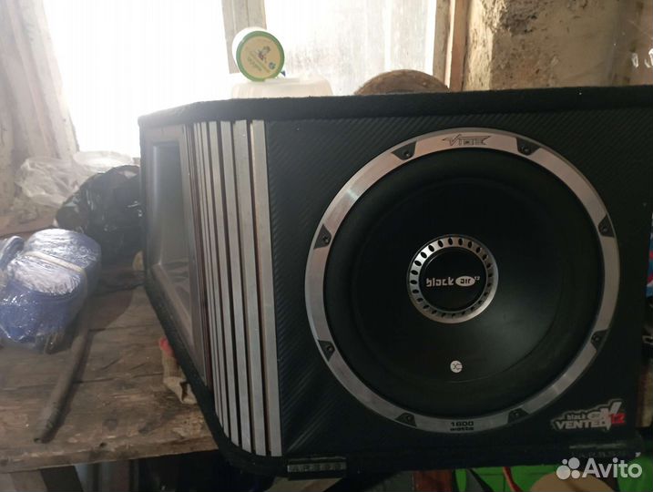 Активный сабвуфер