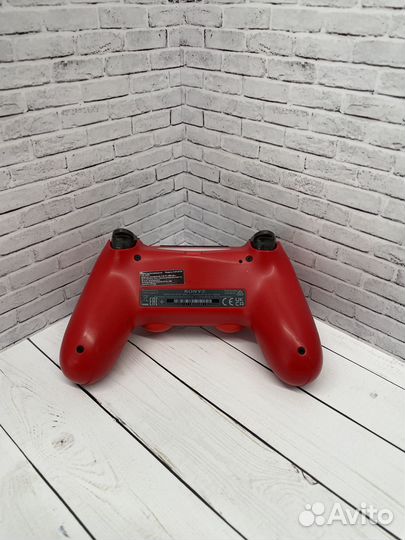 Геймпад Sony PS4 оригинал красный