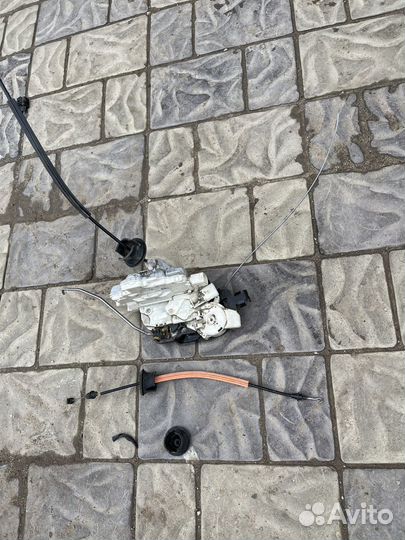 Замок двери audi а8 d3