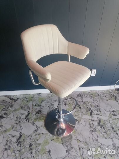 Стул барный