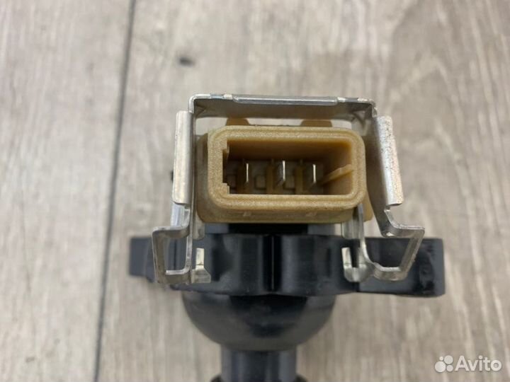 Катушка зажигания Bmw X5 E53 M54B30 03.10.2001