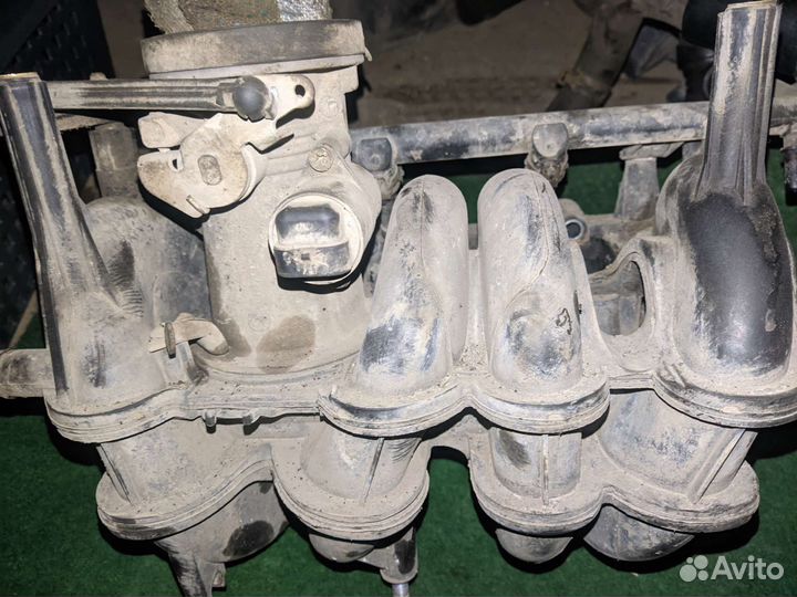 Впускной коллектор Логан Ларгус Сандеро