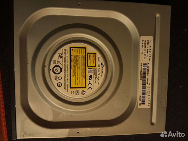 DVD привод Hitachi