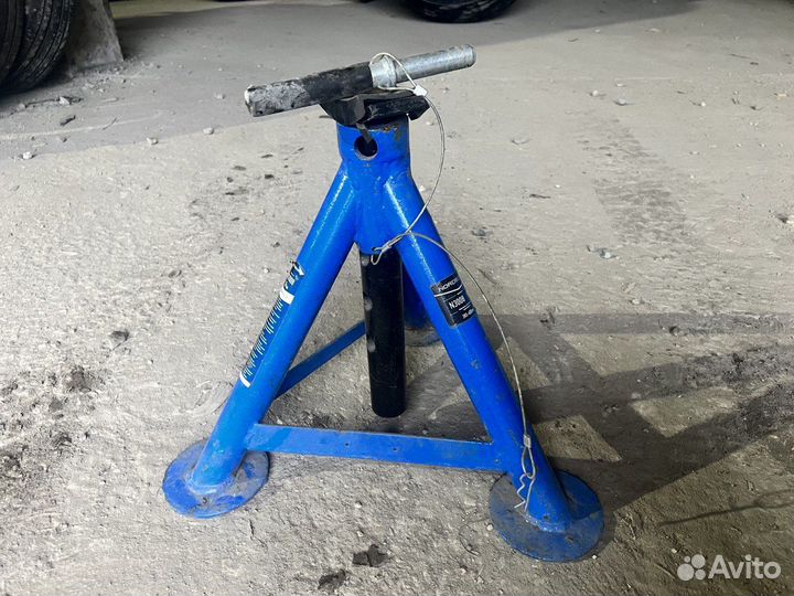 Подставка под автомобиль на 12 тонн и 8 тонн