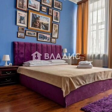 8-к. квартира, 183,7 м², 2/6 эт.