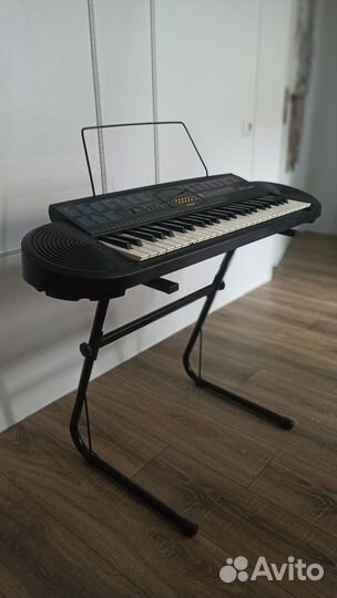 Электронное пианино, сентезатор casio