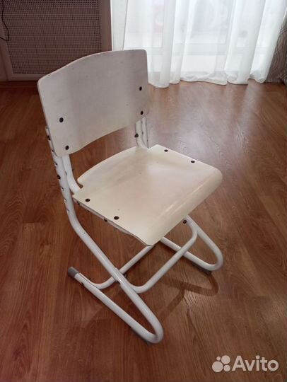 Стул регулируемый для школьника