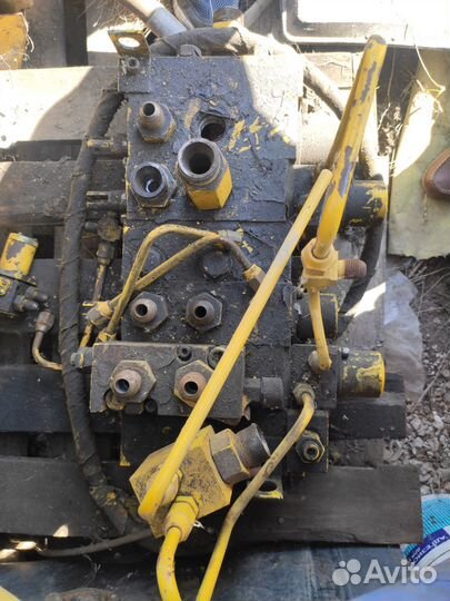 Гидрораспределитель для автокрана кс-45721