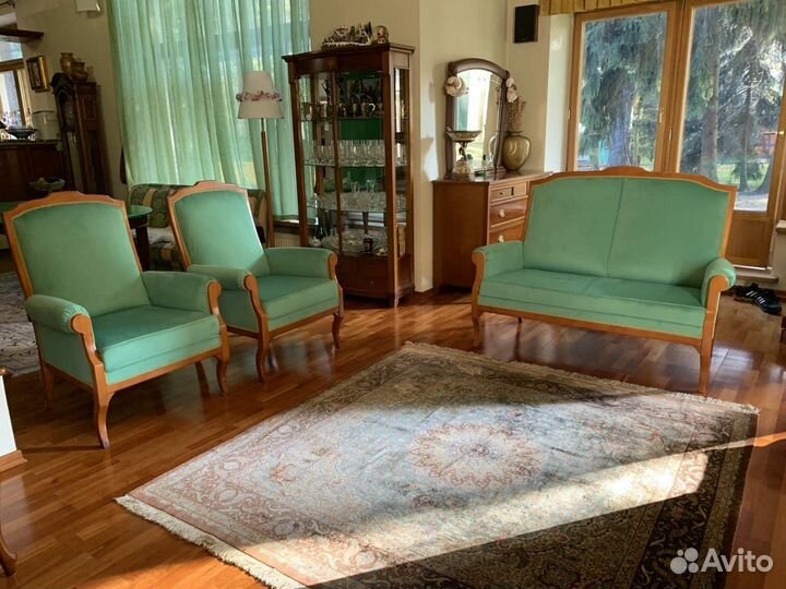 Перетяжка обивка и ремонт мягкой мебели