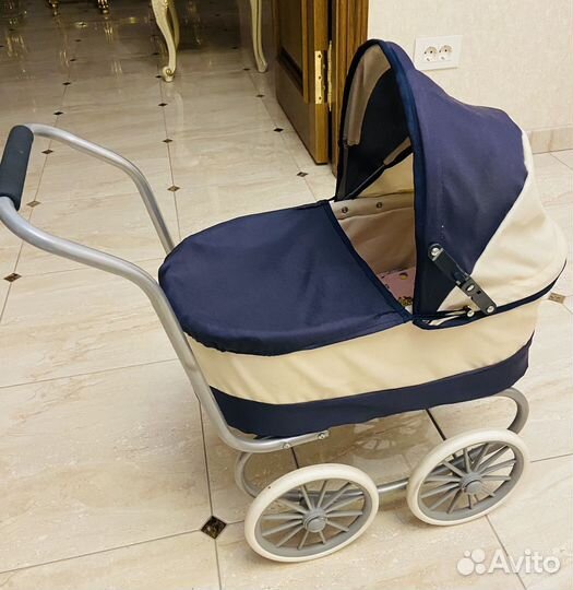 Детская коляска demi и детский стул для кормления