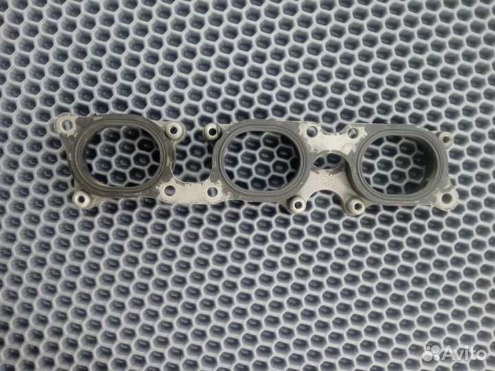 Mv agusta f3 впускной коллектор