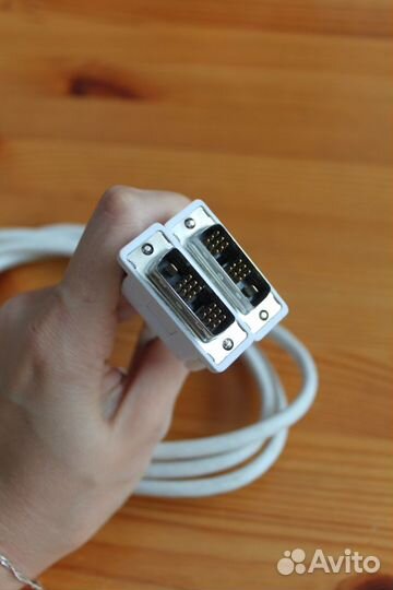 Кабели для подключения монитора