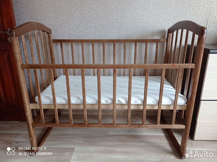Детская кроватка