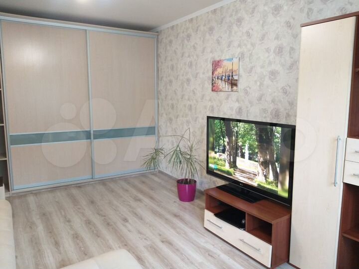 2-к. квартира, 53 м², 1/5 эт.