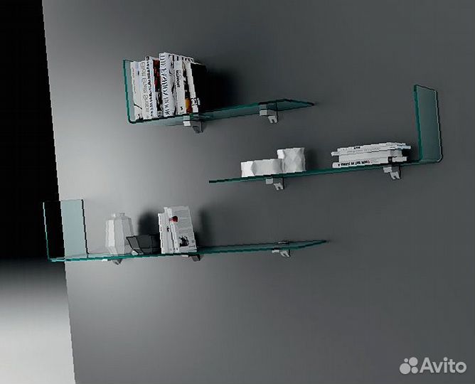 Стеклянная полка в нишу