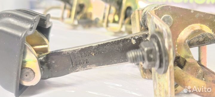 Ограничитель двери Volvo S80