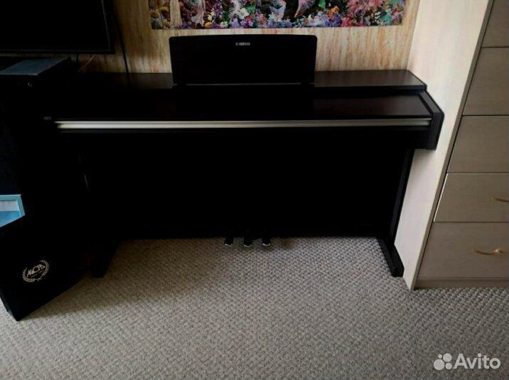 Цифровое пианино Yamaha Arius YDP-142