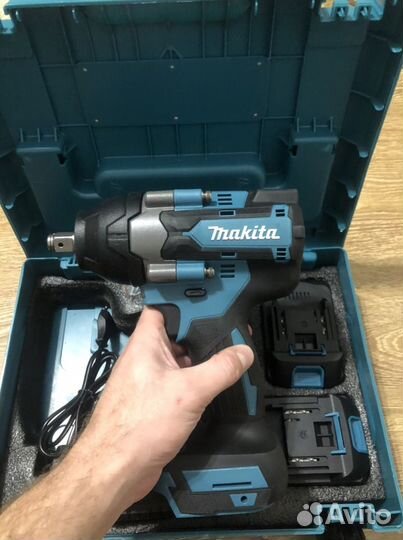 Гайковерт ударный makita