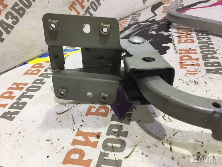 Фольксваген Поло Петля багажника левая Лев