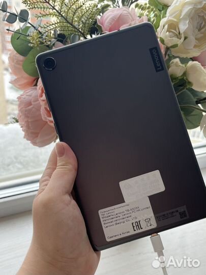 Планшет Lenovo