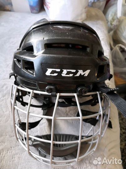 Хоккейный профессиональный шлем