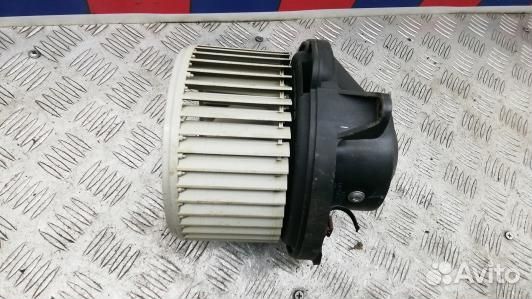 Моторчик печки nissan navara D40 (DEA13KK01)