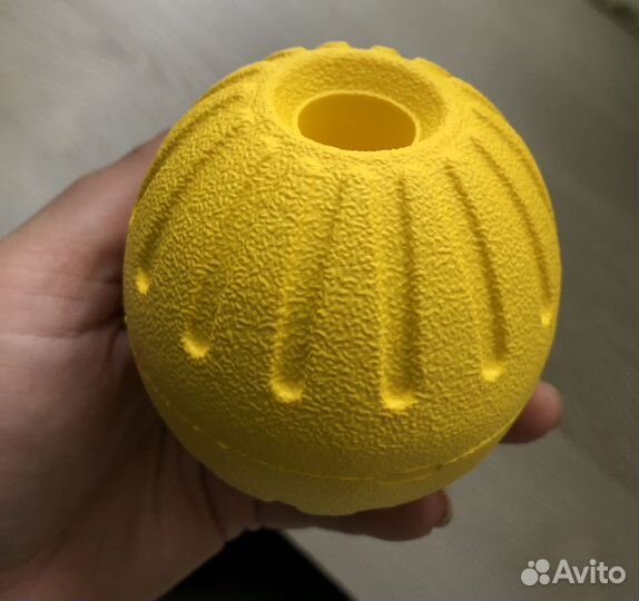 Поводок. Ошейник. Мяч для собак