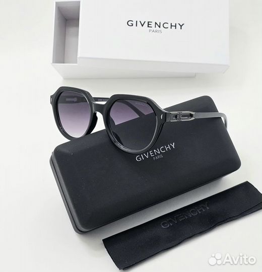 Солнцезащитные очки givenchy