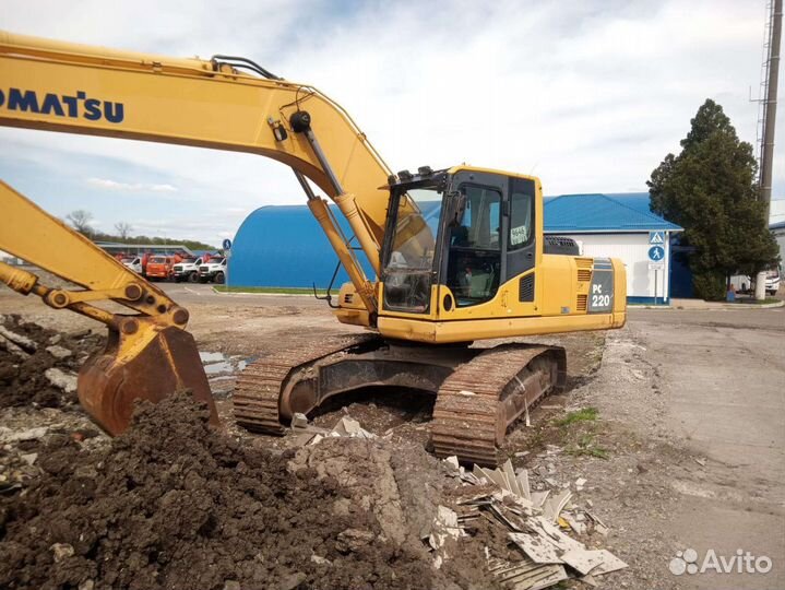 Гусеничный экскаватор Komatsu PC220, 2012