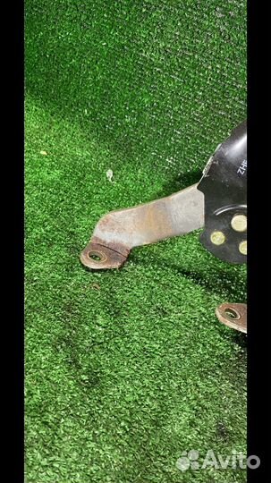 Рычаг ручного тормоза (ручник) Hyundai Starex